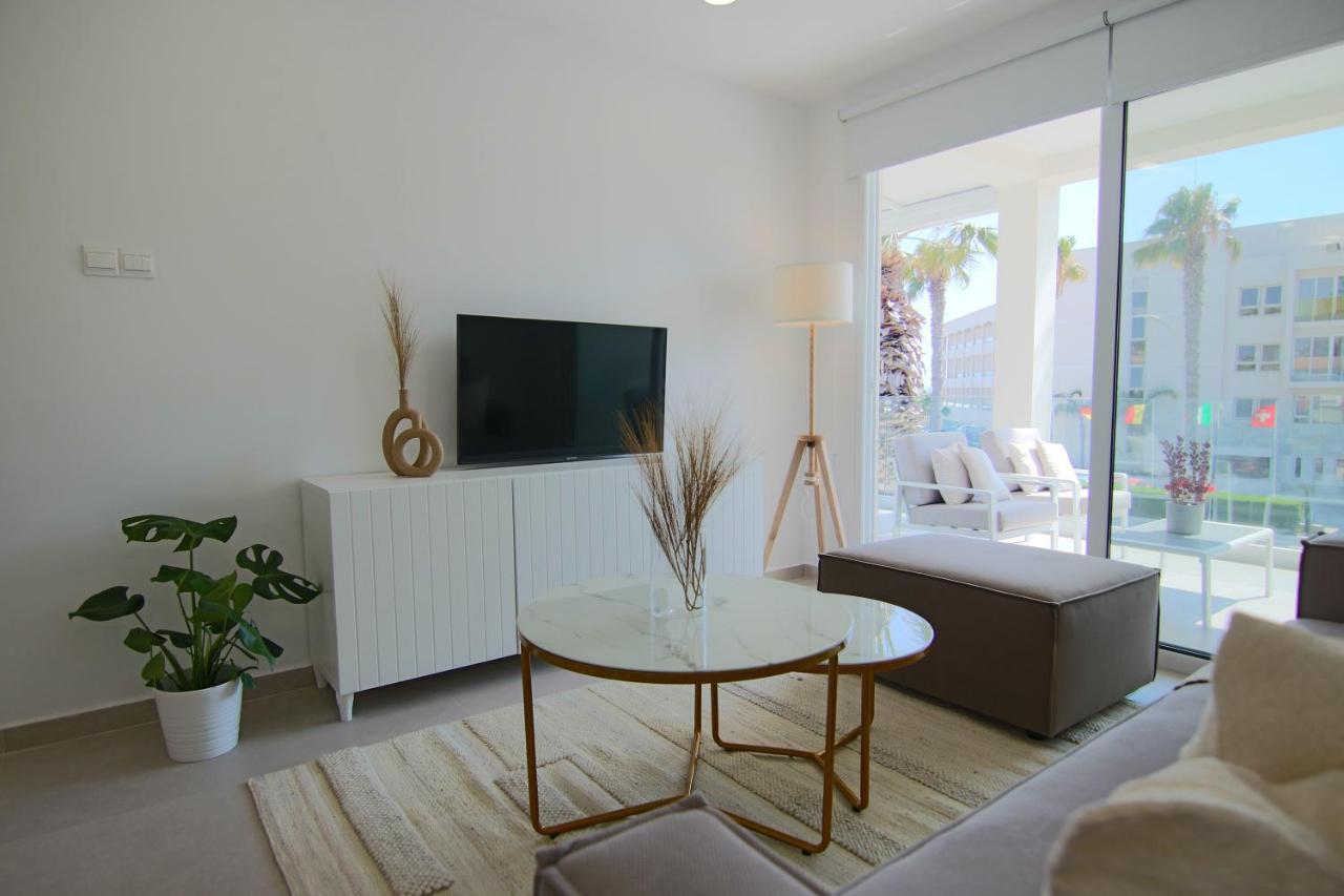 Апартаменти Phaedrus Living: Seaview Luxury Flat Limnaria 114 Пафос Екстер'єр фото